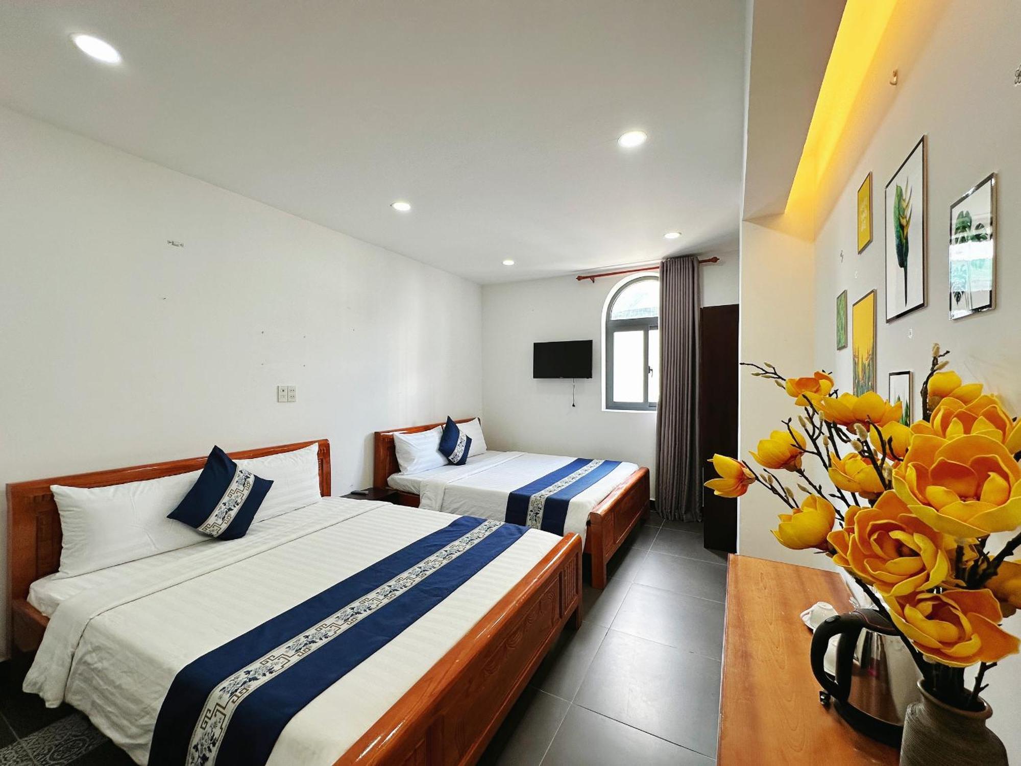 K&T Hotel - San Bay Tan Son Nhat Хошимин Экстерьер фото