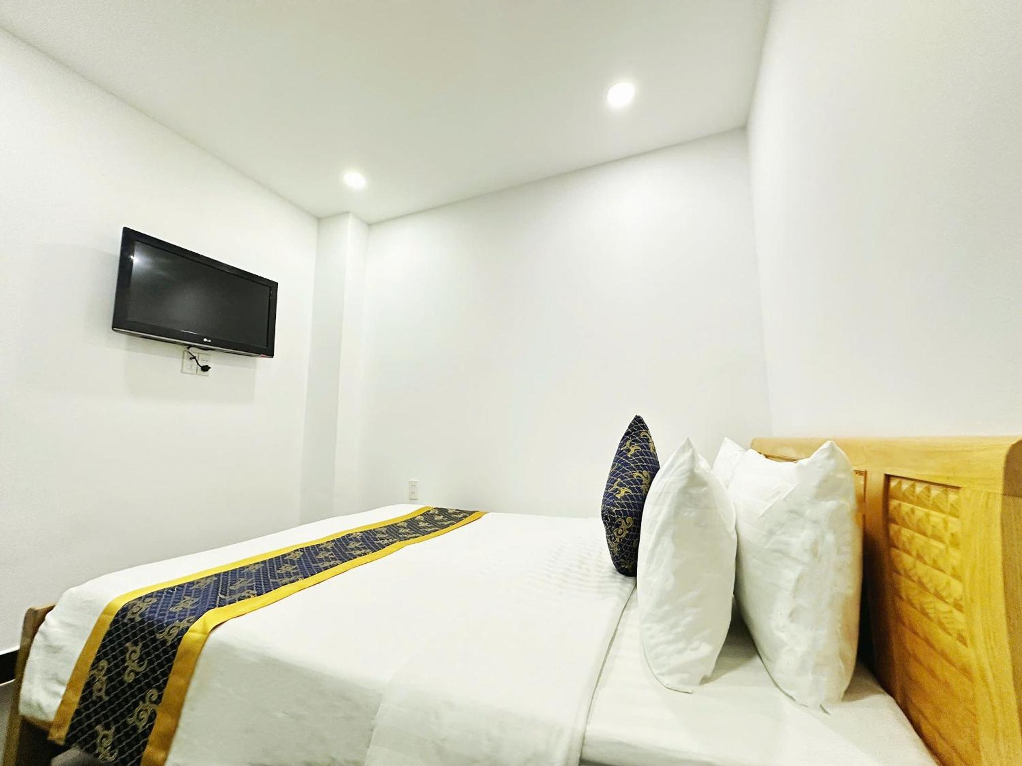 K&T Hotel - San Bay Tan Son Nhat Хошимин Экстерьер фото